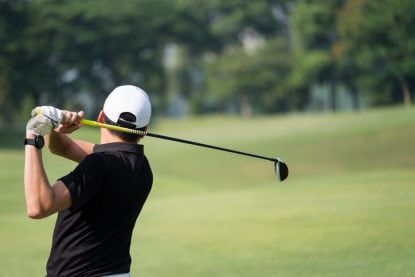 How to Avoid Shoulder Pain While Playing Golf - Blog Post